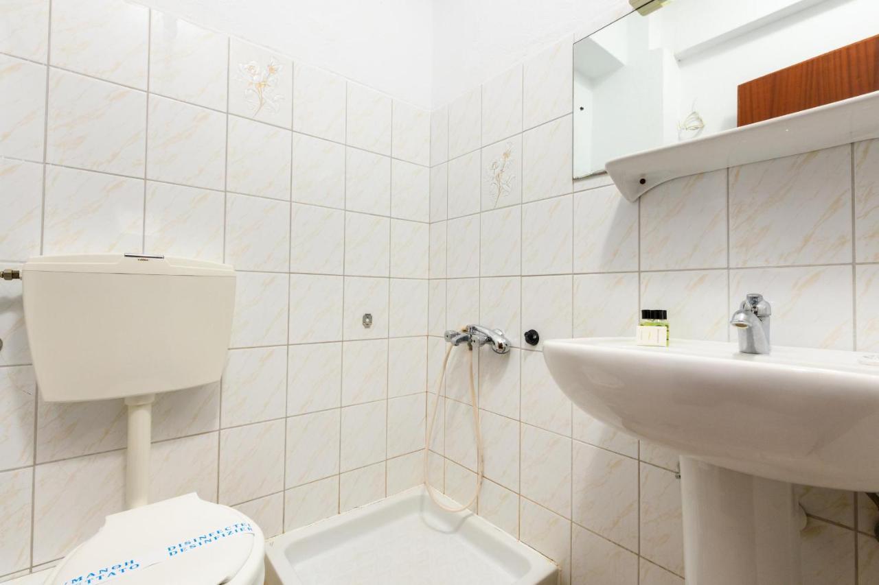 Mary Hotel Ліменас Екстер'єр фото